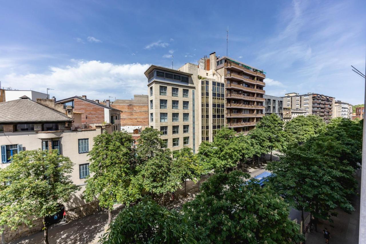 Bravissimo Gerio, 2-Bedroom Apartment Girona Luaran gambar